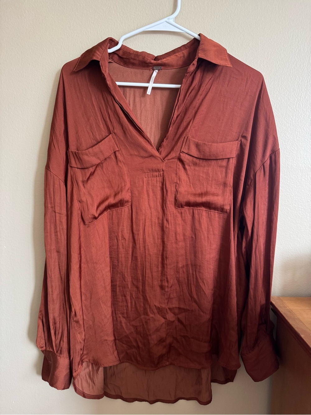 Free People Burnt Orange Satin Blouse V-Neck Long Sleeve Flowing Boho Top Small